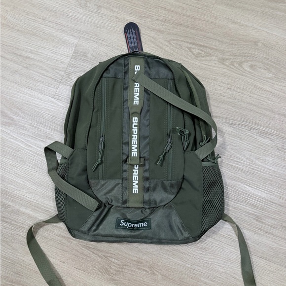 Supreme Other - Supreme green backpack
